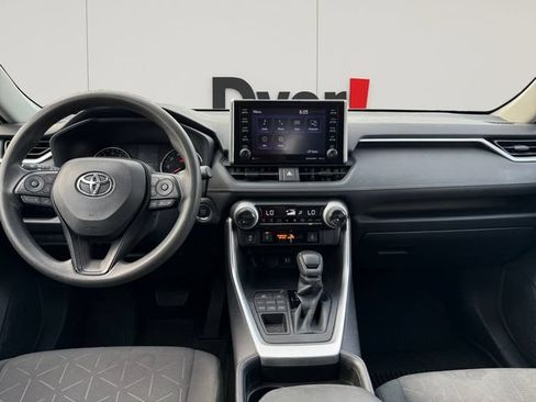 Used 2019 Toyota RAV4 XLE w/ Convenience Package AWD/4WD image 16
