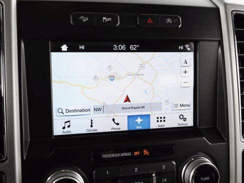 Used 2018 Ford F150 Lariat w/ Equipment Group 502A Luxury image 21