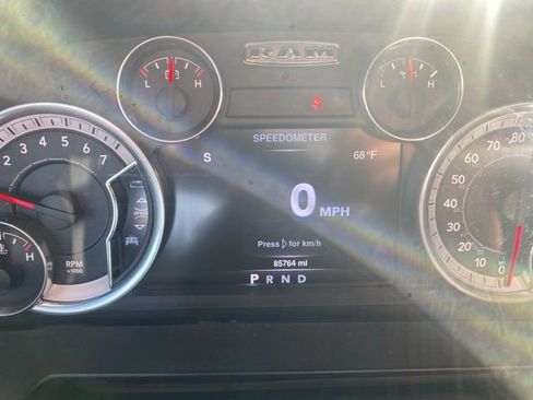 Used 2016 RAM 1500 Laramie image 5