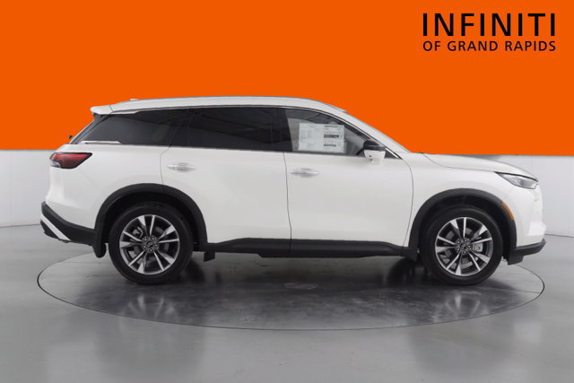 Used 2023 INFINITI QX60 Luxe AWD/4WD image 8