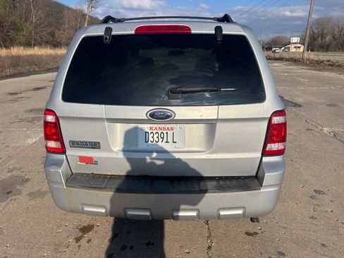 Used 2009 Ford Escape XLT image 10