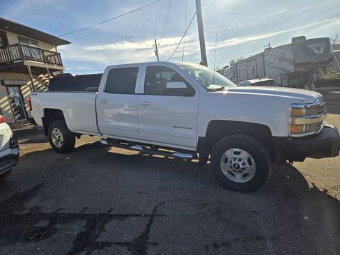 Used 2015 Chevrolet Silverado 2500 LT image 11
