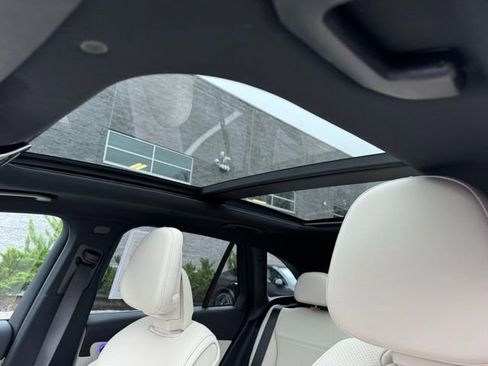 Used 2026 Mercedes-Benz GLC 300 4MATIC image 21