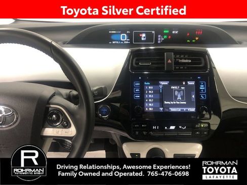 Certified 2017 Toyota Prius Three image 22