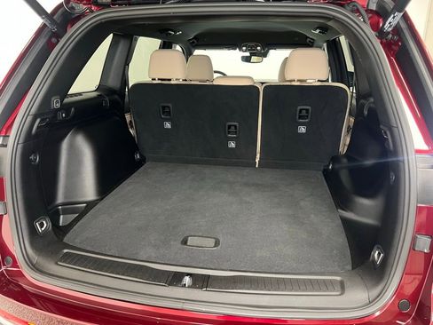 Used 2024 Jeep Grand Cherokee Limited image 7