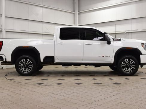 Used 2023 GMC Sierra 2500 AT4 w/ AT4 Premium Plus Package image 9