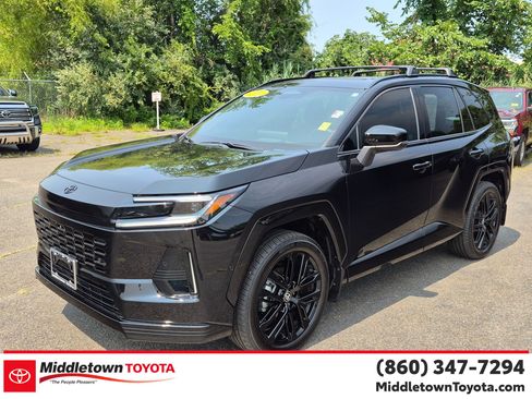Used 2026 Toyota RAV4 XSE w/ Panoramic Sun Roof Package AWD/4WD image 7