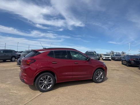 Used 2020 Buick Encore GX Essence w/ Advanced Technology Package image 16