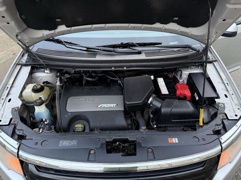 Used 2011 Ford Edge Sport w/ Driver Entry Pkg image 30