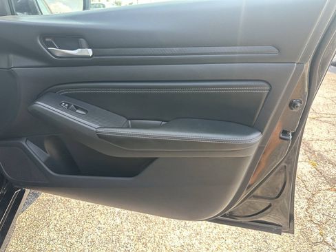 Used 2019 Nissan Altima 2.5 S FWD image 35