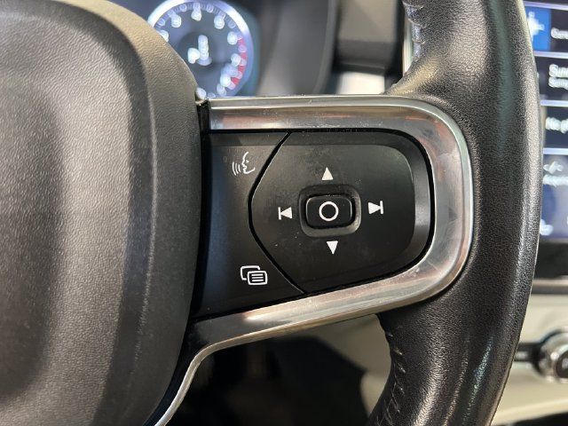Used 2019 Volvo XC40 T5 Momentum AWD/4WD image 46