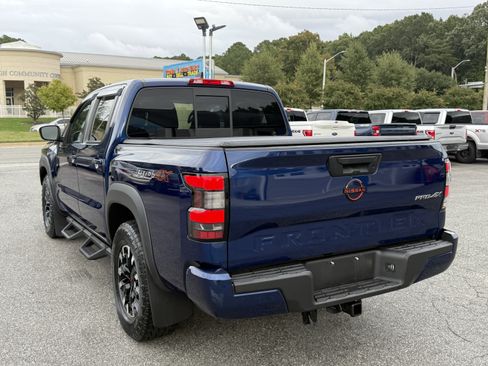 Used 2022 Nissan Frontier PRO-4X w/ Off-Road Protection Package image 12
