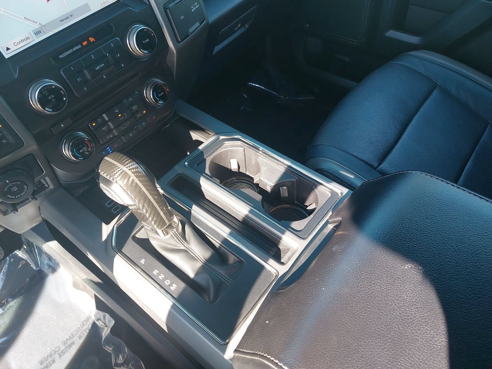 Used 2018 Ford F150 Raptor w/ Equipment Group 802A Luxury AWD/4WD image 24