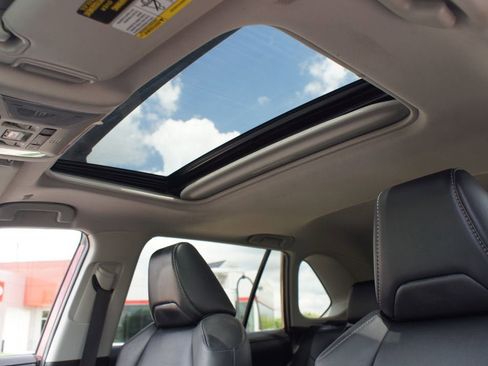 Used 2023 Toyota RAV4 XLE Premium FWD image 6