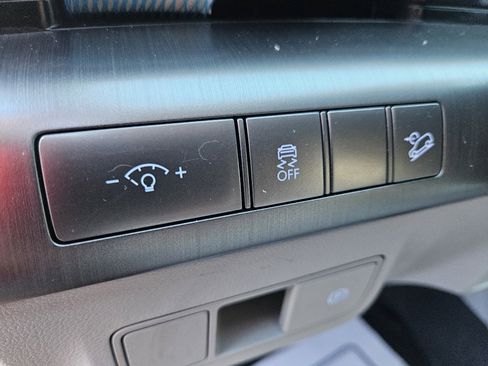 Used 2025 Hyundai Kona SEL image 17