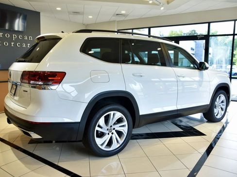Used 2022 Volkswagen Atlas SE w/ Panoramic Sunroof Package AWD/4WD image 6