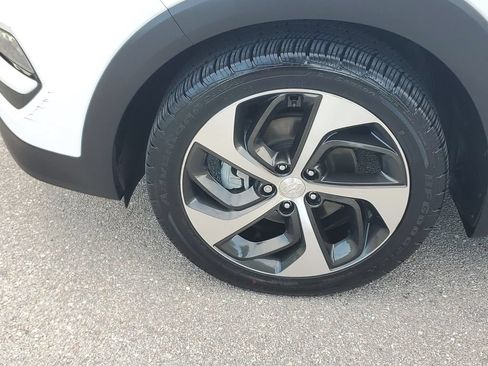 Used 2016 Hyundai Tucson Limited w/ Option Group 03 FWD image 13