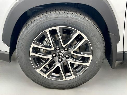 New 2026 Toyota Corolla Cross XLE AWD/4WD image 8