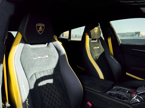 Used 2024 Lamborghini Urus Performante image 52