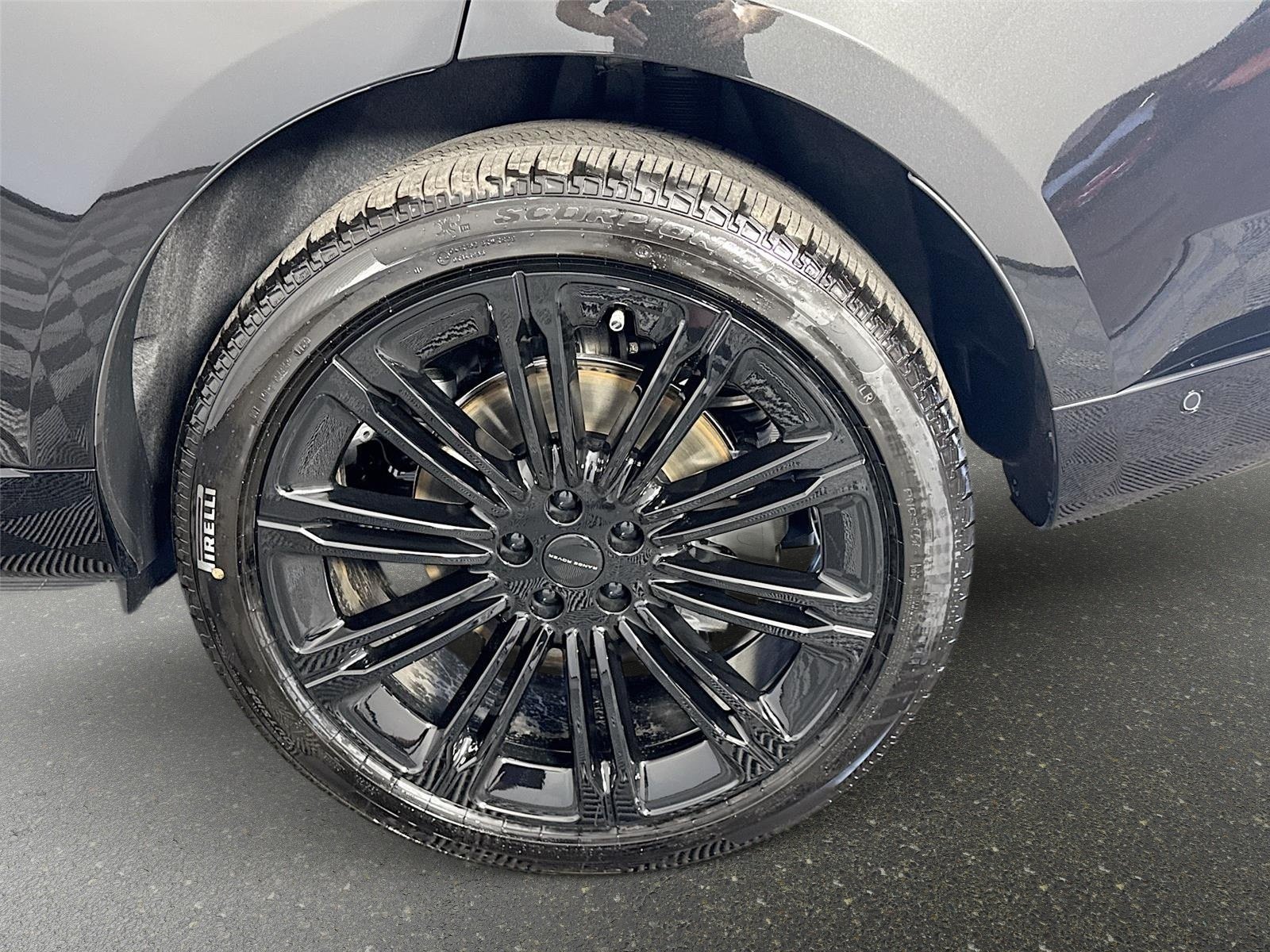 New 2026 Land Rover Range Rover SE AWD/4WD image 33