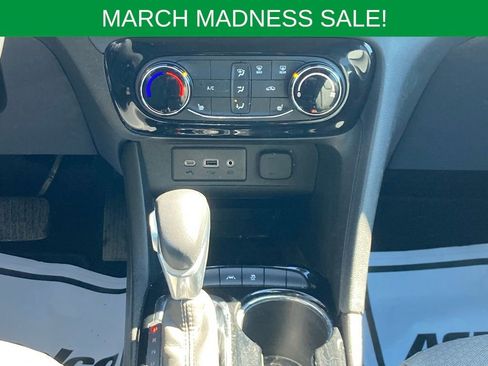 Used 2023 Buick Encore GX Preferred w/ Cold Weather Comfort Package image 17