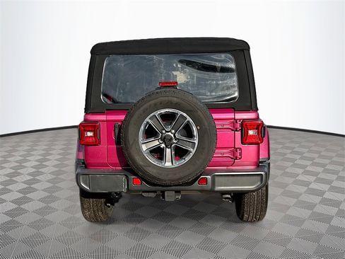Used 2022 Jeep Wrangler Unlimited Sahara w/ LED Lighting Group image 7