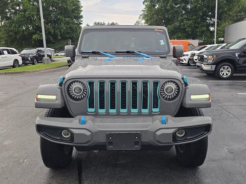 Used 2022 Jeep Wrangler Unlimited Sahara AWD/4WD image 8