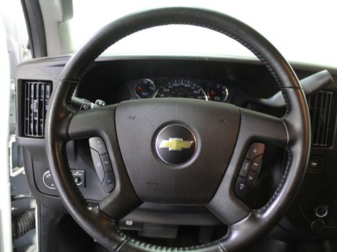 Used 2020 Chevrolet Express 2500 w/ Driver Convenience Package image 9