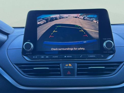 Used 2022 Nissan Altima 2.5 SV image 19