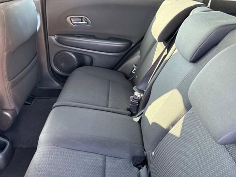 Used 2017 Honda HR-V LX image 13