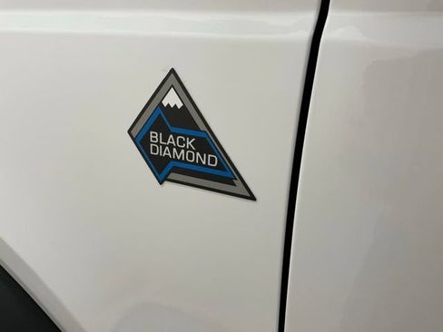 Used 2024 Ford Bronco Black Diamond AWD/4WD image 9