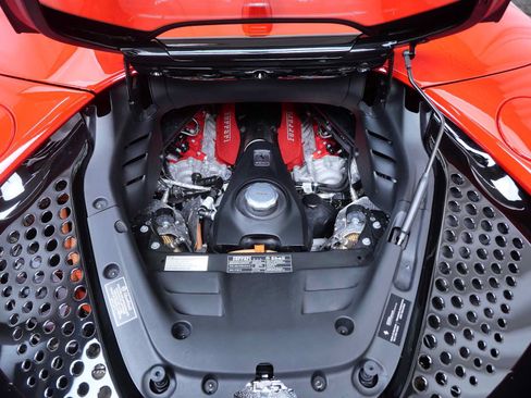 Used 2024 Ferrari SF90 Spider AWD/4WD image 35
