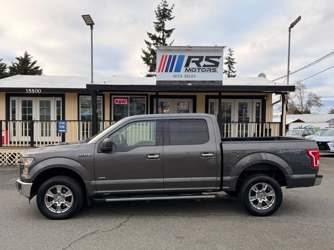 Used 2016 Ford F150 XLT w/ XTR Package AWD/4WD image 2