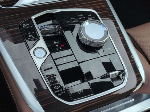 New 2027 BMW X7 M60i AWD/4WD image 35