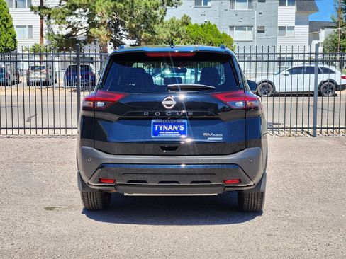 Certified 2023 Nissan Rogue SV w/ SV Premium B Package AWD/4WD image 6