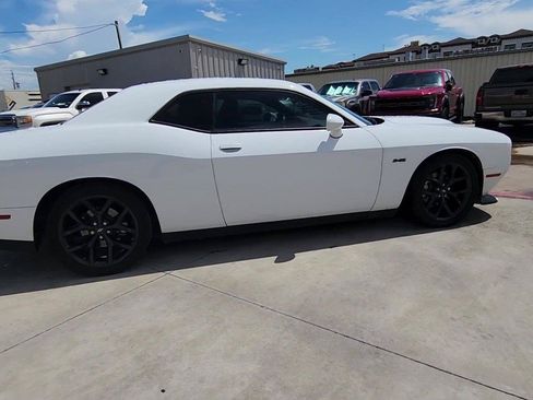 Used 2023 Dodge Challenger R/T w/ Blacktop Package RWD image 9