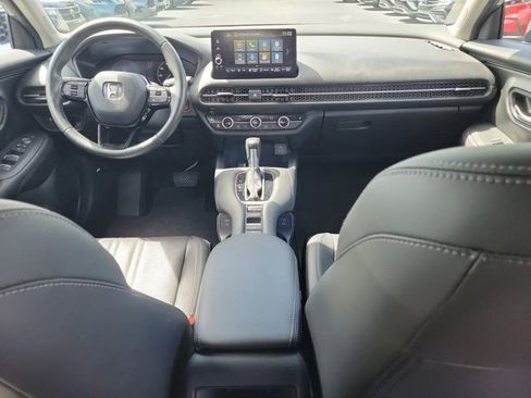 Certified 2024 Honda HR-V EX-L image 2