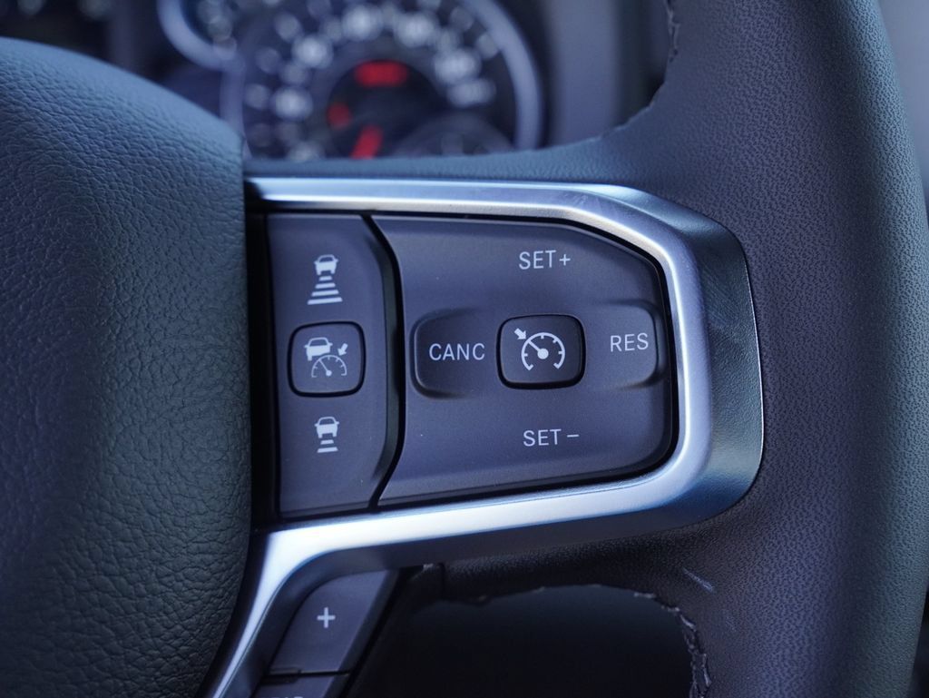 New 2026 RAM 1500 Big Horn AWD/4WD image 18