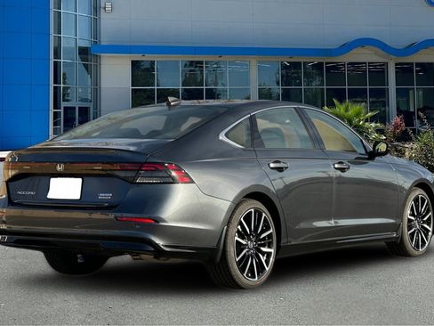 New 2026 Honda Accord Touring image 8