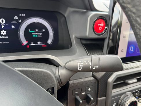 Used 2024 Toyota Tacoma TRD Pro AWD/4WD image 19