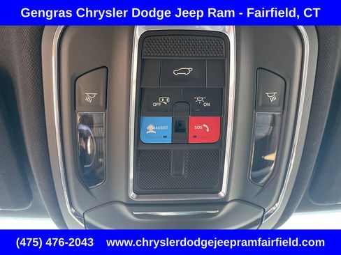 Used 2023 Jeep Grand Cherokee Limited AWD/4WD image 46