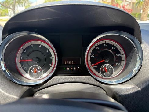 Used 2019 Dodge Grand Caravan SXT FWD image 22