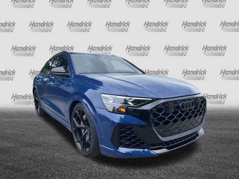 Certified 2025 Audi RS Q8 performance AWD/4WD image 2