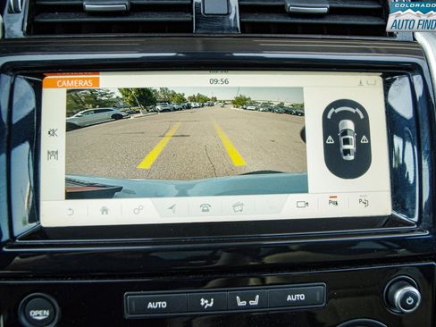 Used 2019 Land Rover Discovery HSE AWD/4WD image 19
