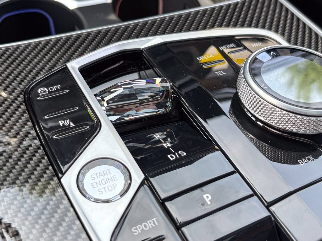 New 2027 BMW X7 M60i AWD/4WD image 30