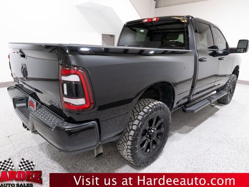 Used 2024 RAM 2500 Big Horn w/ Night Edition AWD/4WD image 5