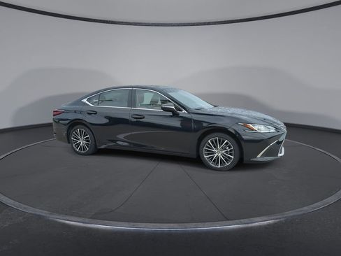 Used 2025 Lexus ES 350 w/ Premium Package FWD image 2