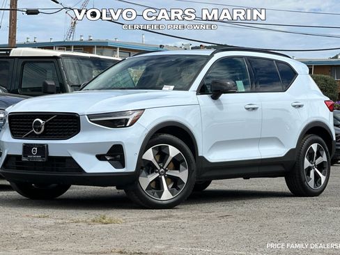Used 2026 Volvo XC40 B5 Plus w/ Protection Package Premier AWD/4WD image 1