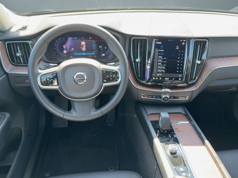 Certified 2023 Volvo XC60 B5 Plus w/ Climate Package image 28