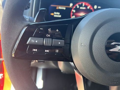 Used 2025 Nissan Z NISMO w/ Floor Mat Package image 29